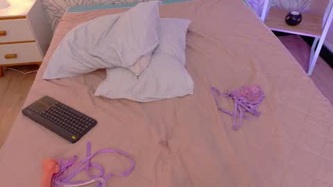 Peach  online show from August 7, 6:35 am