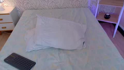 Peach  online show from August 9, 4:46 am