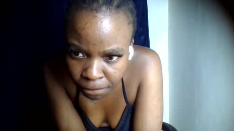 peach_melbah online show from August 14, 11:30 pm