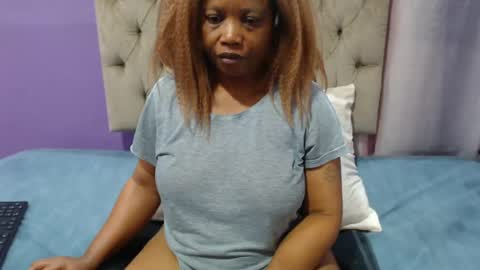 peachassxx online show from August 10, 6:53 pm