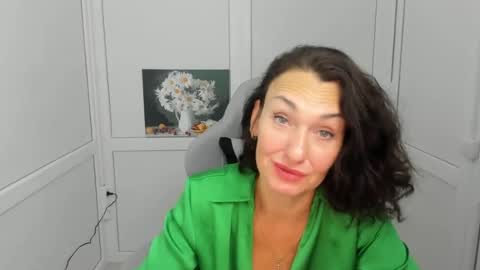 Christina online show from August 5, 9:29 am