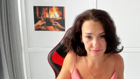 Christina online show from August 8, 11:21 am