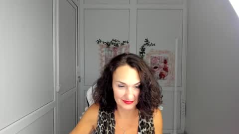 Christina online show from August 10, 1:12 pm