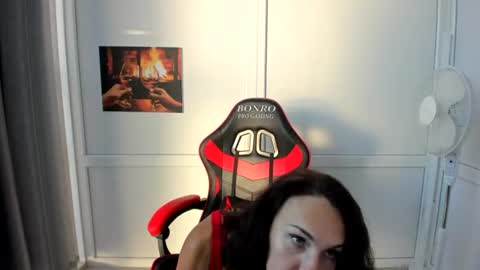 Christina online show from August 14, 4:43 pm