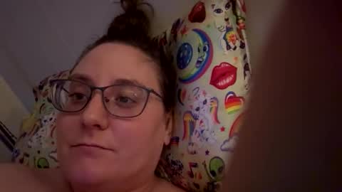 peachesbestfriend online show from April 2, 7:16 am