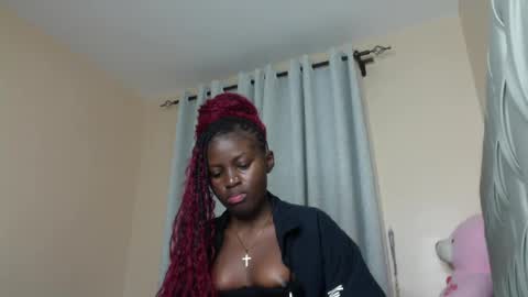 Aura online show from August 13, 6:44 pm