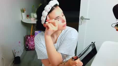 peachybabe__ online show from July 30, 9:54 pm