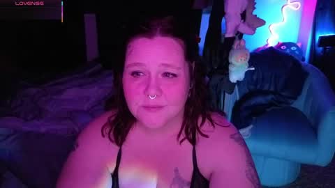 Peachy Nessa online show from May 13, 9:53 am