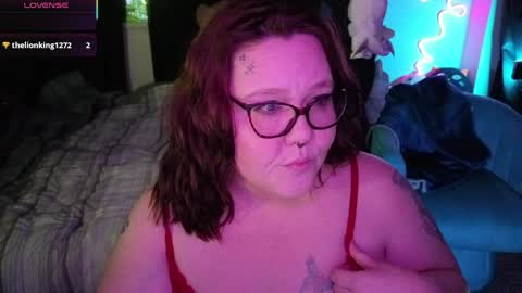 Peachy Nessa online show from May 14, 10:14 am