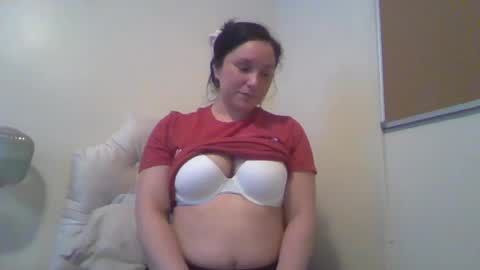 PeachyObsession online show from July 8, 11:31 pm