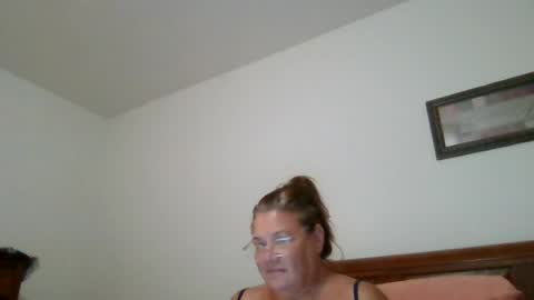 peanut143jelly online show from July 26, 7:35 am