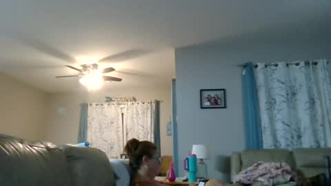 peanut143jelly online show from August 2, 6:42 am