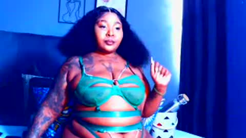 pearlblu38 online show from August 14, 10:52 am
