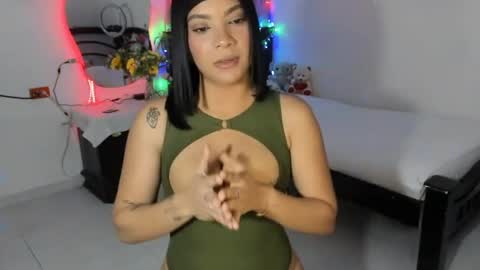 pecado_divinohot online show from August 13, 9:40 pm
