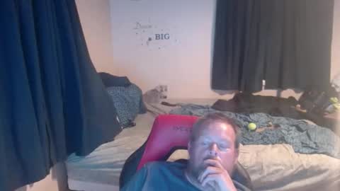 pecker40 online show from May 18, 4:24 am