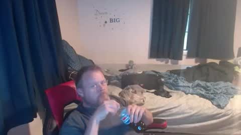 pecker40 online show from June 1, 12:02 am