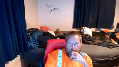 pecker40 online show from August 5, 1:25 am