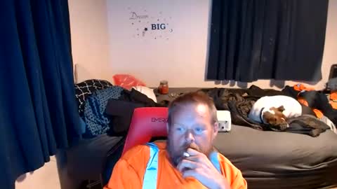 pecker40 online show from August 5, 2:31 am