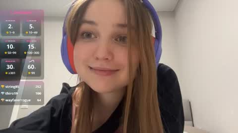 Luna Vale online show from August 1, 9:21 pm