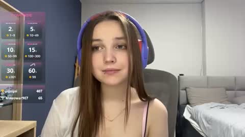 Luna Vale online show from August 8, 4:29 pm