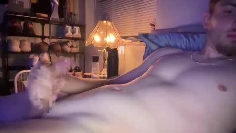 peezy_assl0v3r online show from June 9, 3:57 am