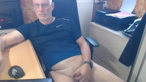 Pemue65 online show from July 28, 10:54 am