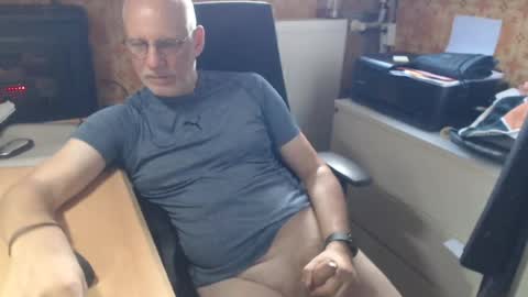 Pemue65 online show from August 5, 6:22 am