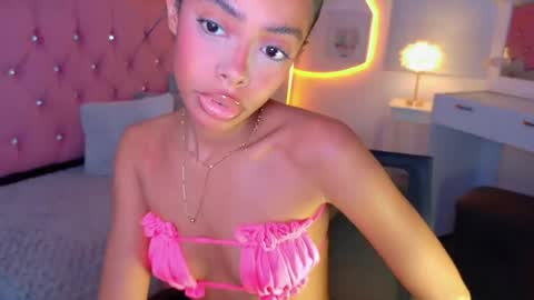 peneelopeecute online show from August 6, 8:08 pm