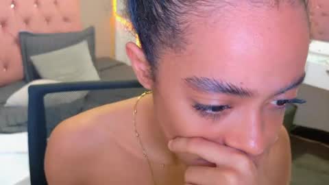 peneelopeecute online show from August 10, 2:02 am