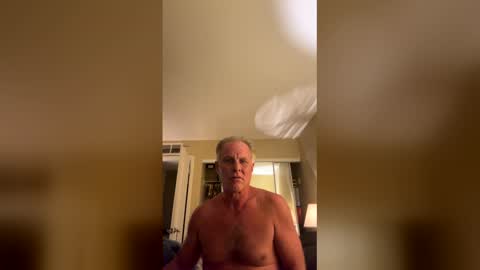 SIR CUM ALOT online show from May 5, 6:04 am