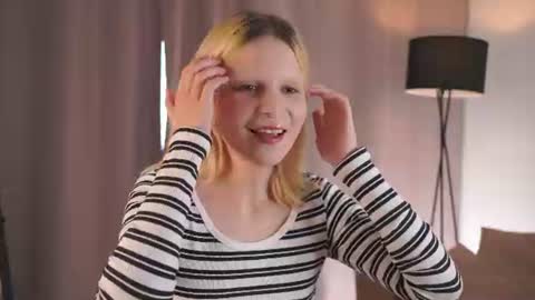 Melissa online show from August 9, 7:53 am