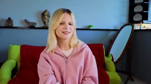Melissa online show from August 12, 5:21 am