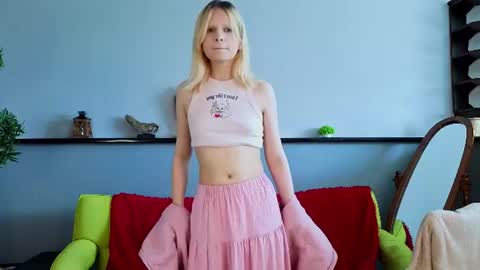 Melissa online show from August 12, 6:27 am