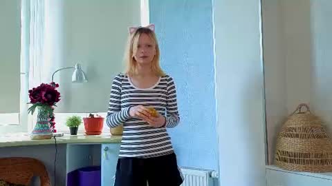 Melissa online show from August 15, 9:57 am