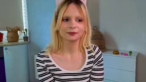 Melissa online show from August 15, 11:03 am