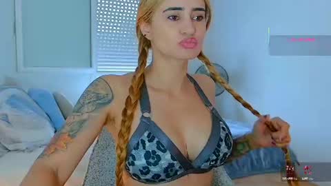 Hi Im Penelope  better vibrations  1111 online show from September 7, 1:28 pm