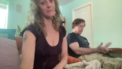 Peppermint and Dusty  online show from July 21, 9:06 pm