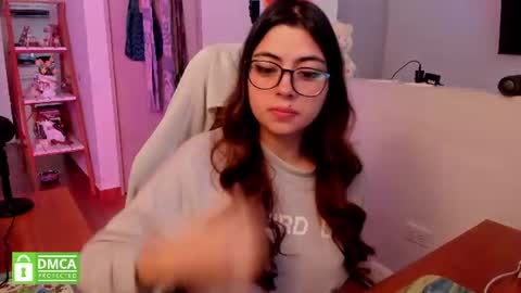Sarah Ana Banana online show from July 22, 3:25 pm