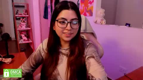 Sarah Ana Banana online show from July 25, 5:39 pm