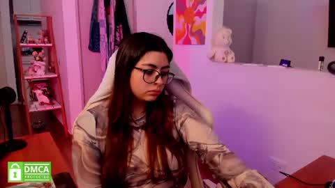 Sarah Ana Banana online show from July 25, 6:45 pm