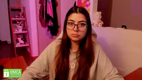 Sarah Ana Banana online show from August 4, 3:58 am