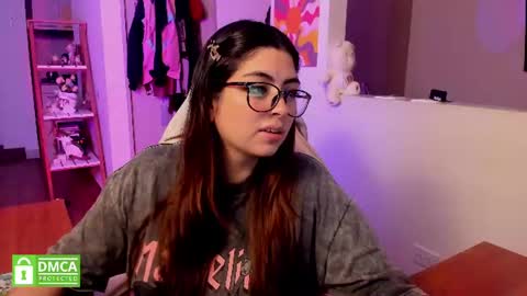 Sarah Ana Banana online show from August 5, 11:58 pm