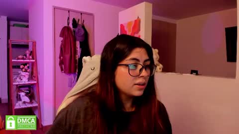 Sarah Ana Banana online show from August 12, 3:09 am