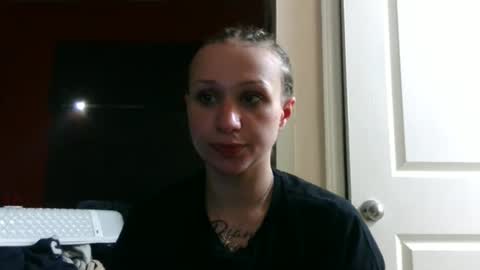 perfectly222peachy online show from April 12, 4:46 am