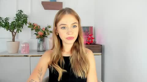 Cindy online show from July 31, 10:21 am