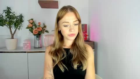 Cindy online show from August 7, 11:32 am