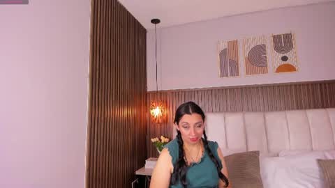 PerlaPreciosa online show from August 12, 4:04 am