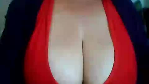 perlita070822 online show from July 28, 4:18 am