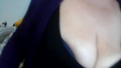 perlita070822 online show from August 1, 3:01 am