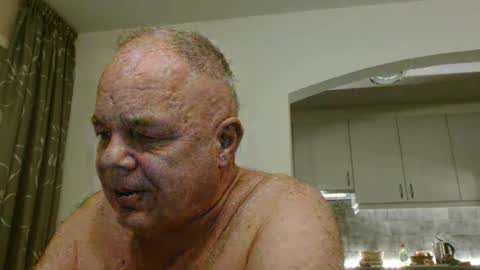 perra_de_phillip_brown online show from April 16, 12:18 am